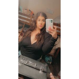 Meet your Posher, Gina